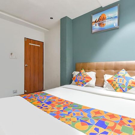 Fabhotel Nidhivan, Udhna Junction สุรัต ภายนอก รูปภาพ