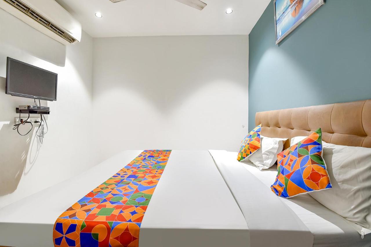 Fabhotel Nidhivan, Udhna Junction สุรัต ภายนอก รูปภาพ
