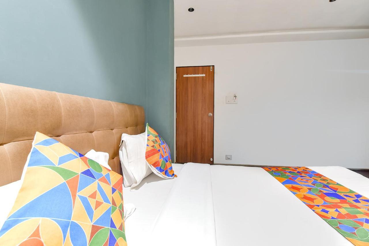 Fabhotel Nidhivan, Udhna Junction สุรัต ภายนอก รูปภาพ
